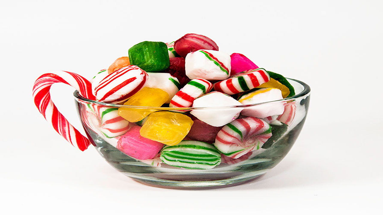 get-into-the-holiday-spirit-with-these-decorating-tips-leave-out-bowls-of-holiday-candy